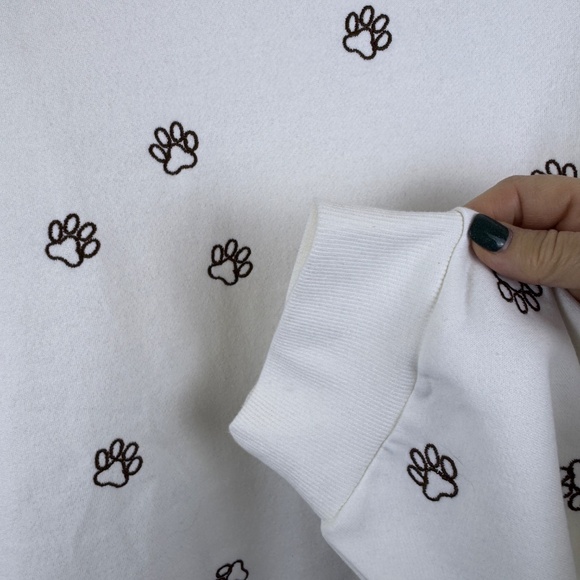CLOVER + PINE Embroidered Dog Pawprint Cream Sweatshirt / Plus Size 3X - Picture 3 of 10